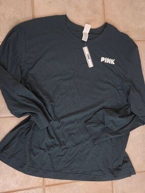 PINK Victoria's Secret Long-Sleeve Tee in Dark Teal Green